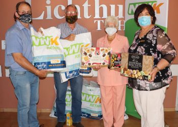 Personeel rol ’n omgee-feestyd uit