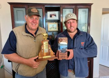 Gedugte pa-en-seun-span se Santa Gertrudis beïndruk by skou